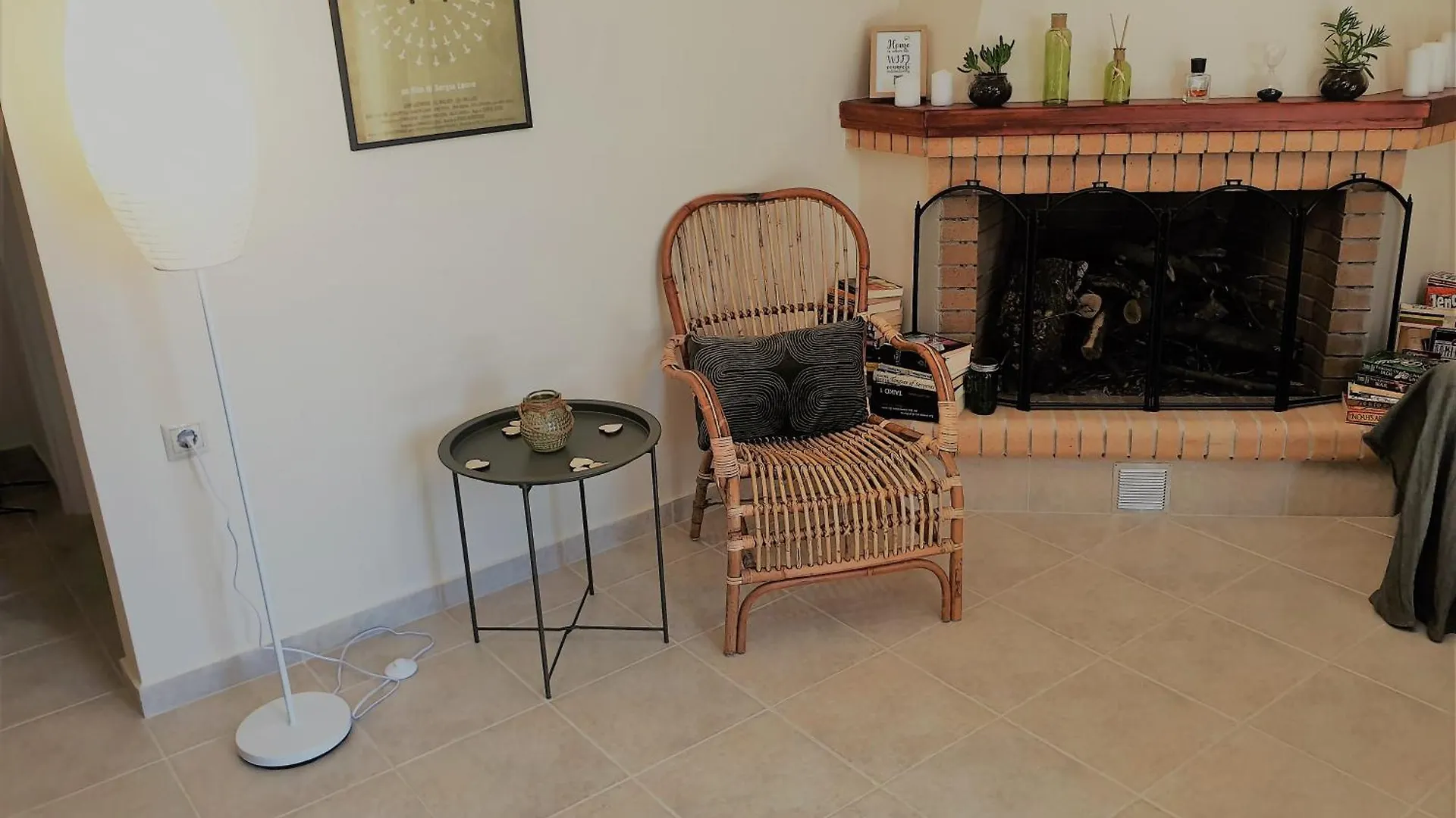 Theyellow House Fully Equipped 2Br Apartment Andipáta